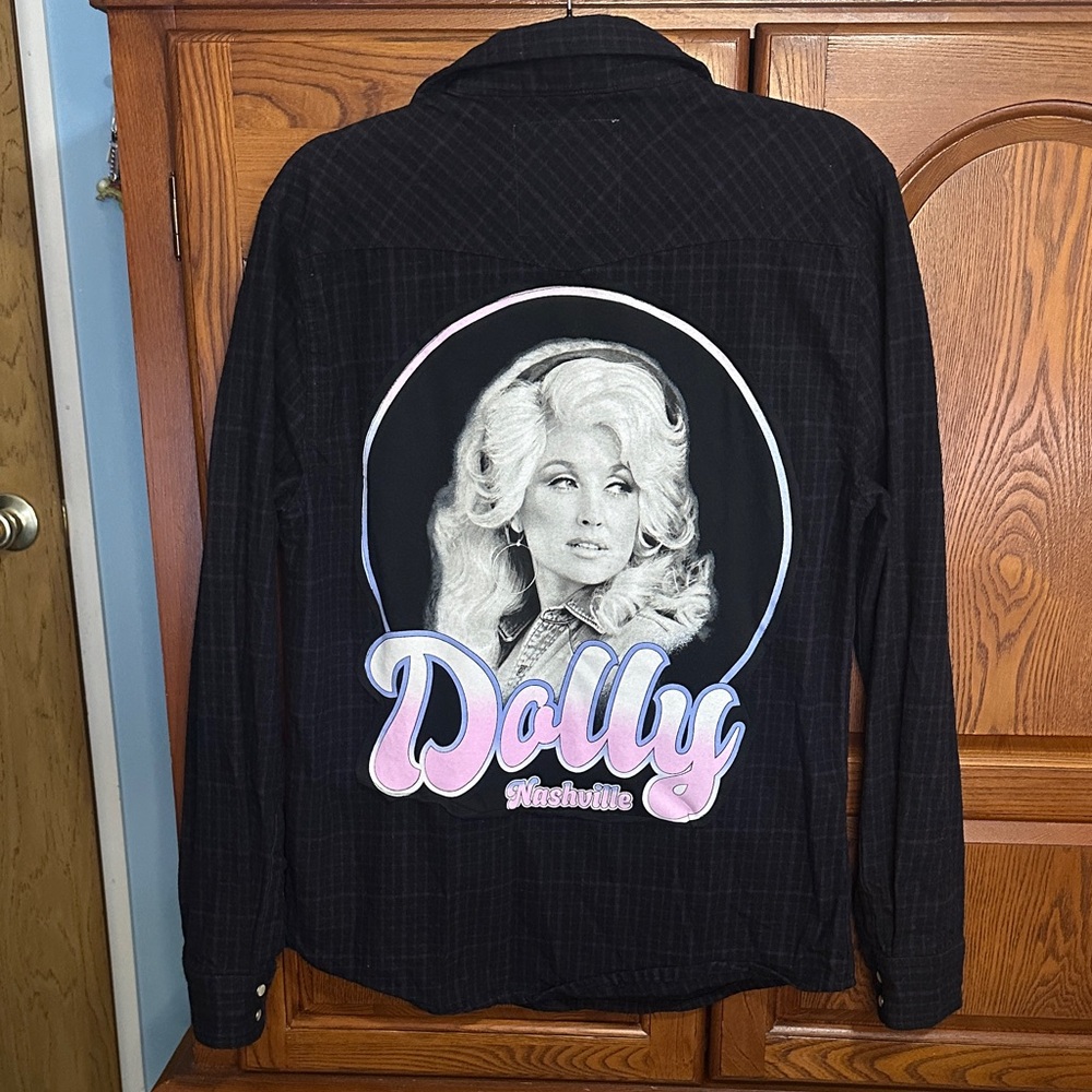 Route 66 Black Button-Down Shirt with Pastel Dolly Graphic